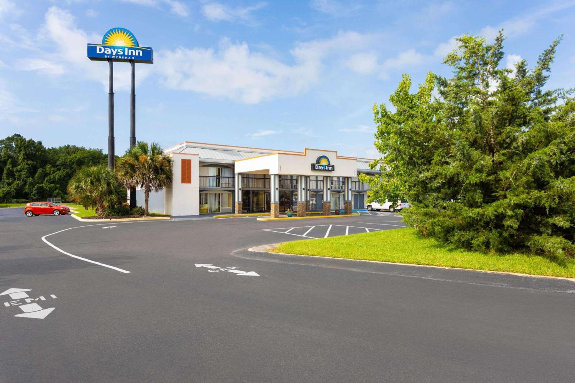 Days Inn By Wyndham Wildwood I-75 Exterior foto